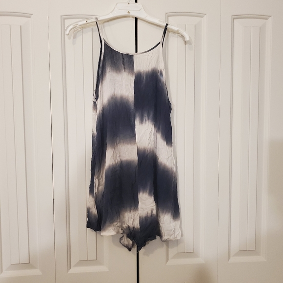 Scrunch tank top.🍒 - Picture 7 of 10